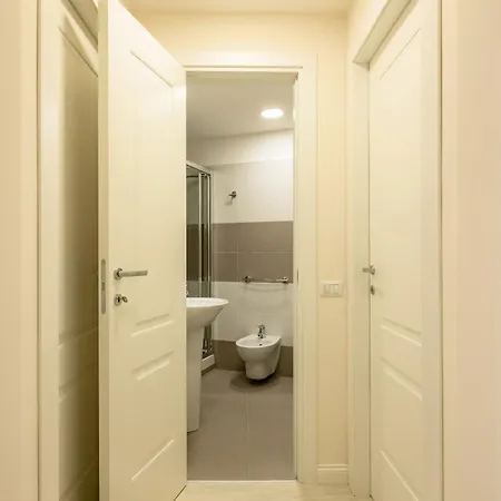 Apartment Palazzo Maddaloni Sweet By Napoliapartments *